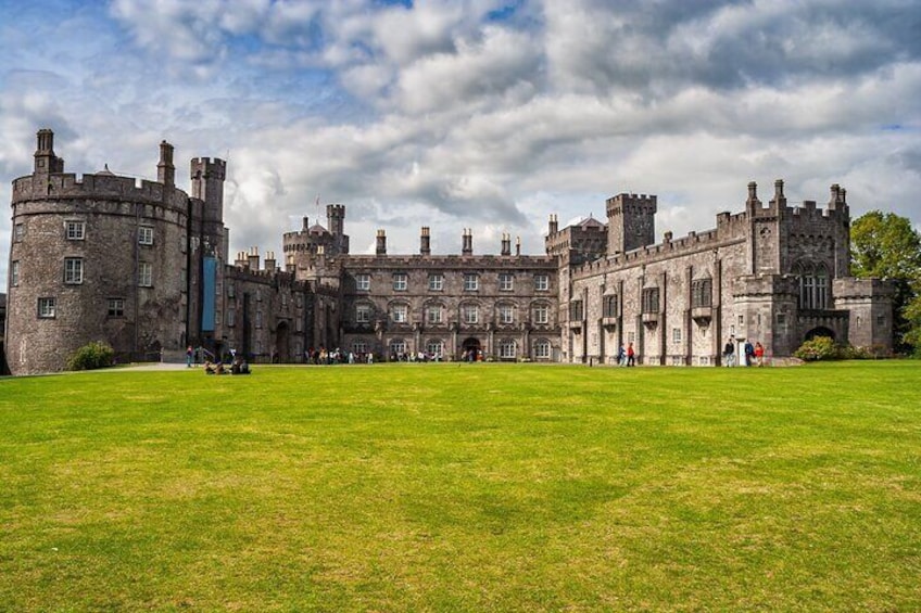 Fun Family Walking Tour in Kilkenny