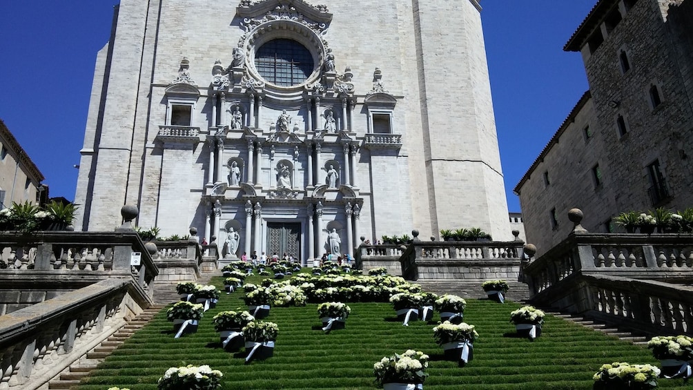 Explore Girona Figueres Full Day Tour From Barcelona