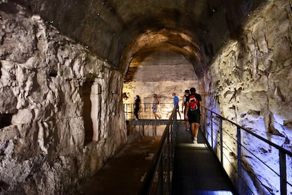 Tour durch das antike Rom: Unterirdisches Kolosseum, Arena und Forum
