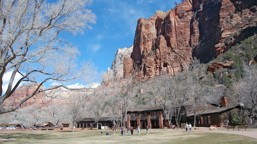 Bryce and Zion National Park Self-Guided Audio Tour Bundle