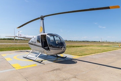 Deluxe Private helicopter tour over Buenos Aires for 3 passengers