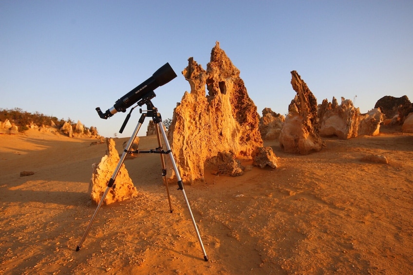 Pinnacles Sunset Dinner and Stargazing Day Tour a Small Group Experience