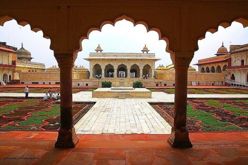 Gardens in Agra Fort