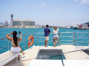 Experiencia de Catamarán Chill Out en Barcelona