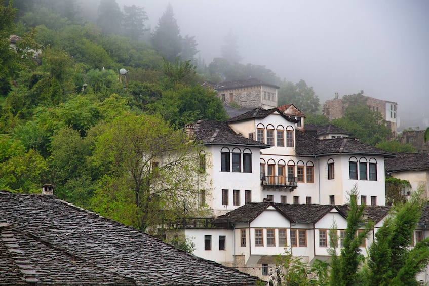 Gjirokaster walking Tour Baazar – The Castle – Zekate house