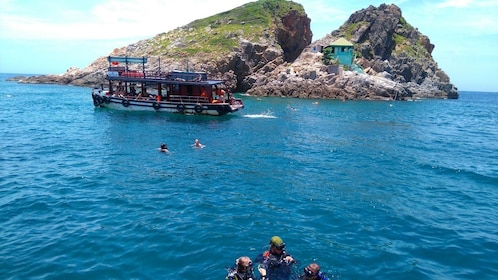 Nha Trang Diving at Mun Island Full Day Tour
