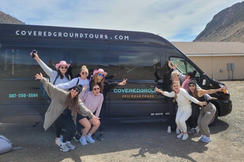 Full-Day Guided Yellowstone Day Tour