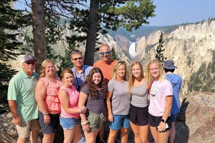 Guided Lower Loop of Yellowstone from Cody, WY