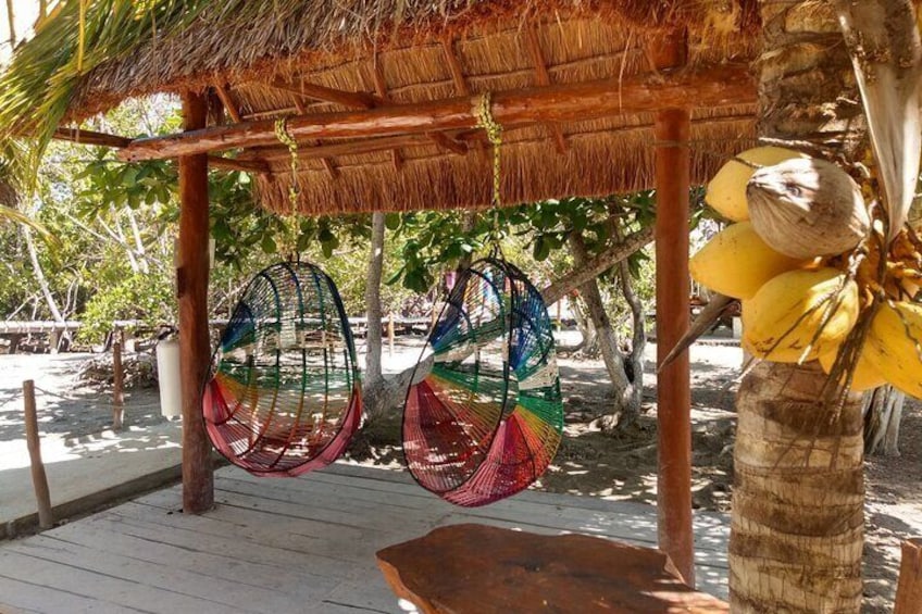 Boat Tour of Three Islands in Holbox with Transportation