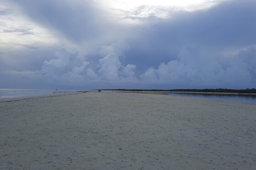 Boat Tour of Three Islands in Holbox with Transportation