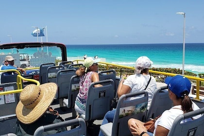 Cancun begeleide busrondleiding door de stad (vanuit Cancun en Riviera Maya...