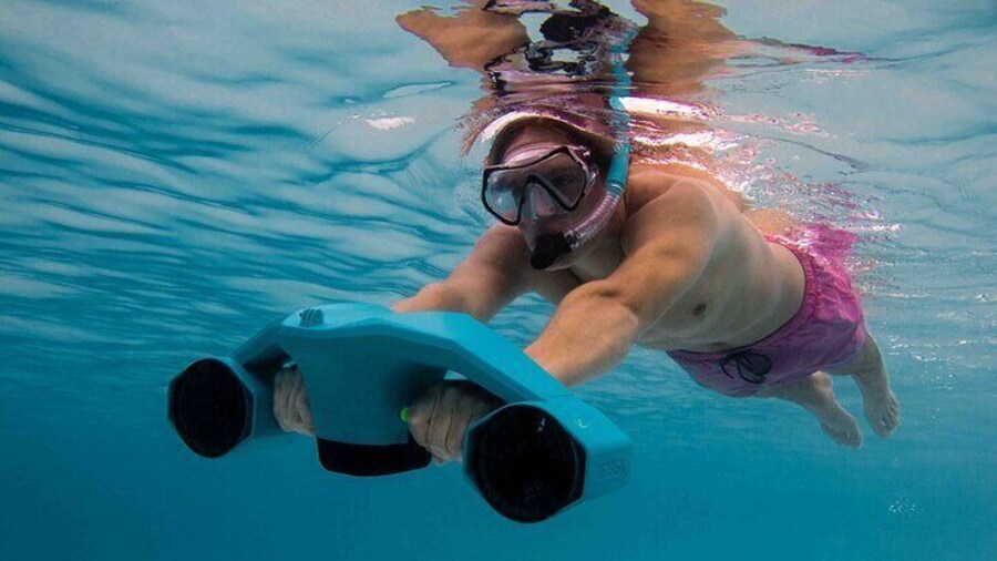 E-Snorkeling in Bonaire with SEA SCOOTERS