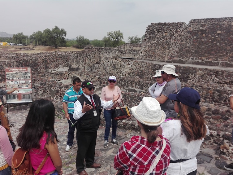 Guadalupe Shrine & Pyramids Teotihuacan Tour-Optional Lunch