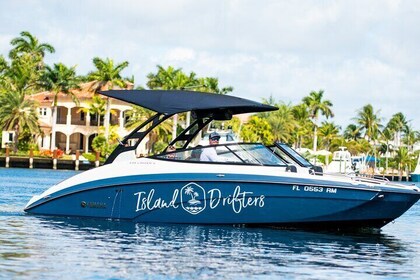 Full-Day Private Boat Tour in Pompano Beach and Ft. Lauderdale, Florida