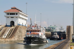 Panama Canal Partial Transit Tour - Northbound
