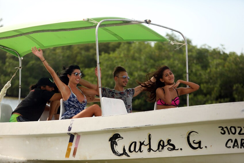 Full-Day Las Coloradas & Rio Lagartos Tour