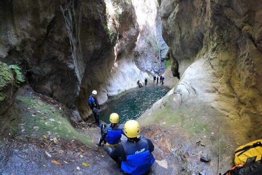 2-Day Tour with Canyoning and Rappelling to the Infiernillo Canyon