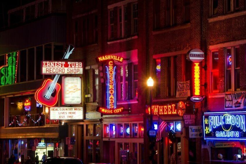 Music & Moonshine: Nashville’s Music History Pub Crawl