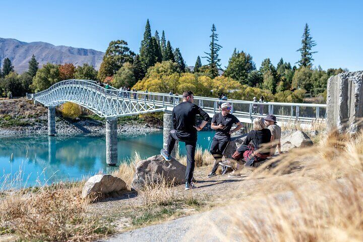 Small group enjoying turquoise waters and autumn colors