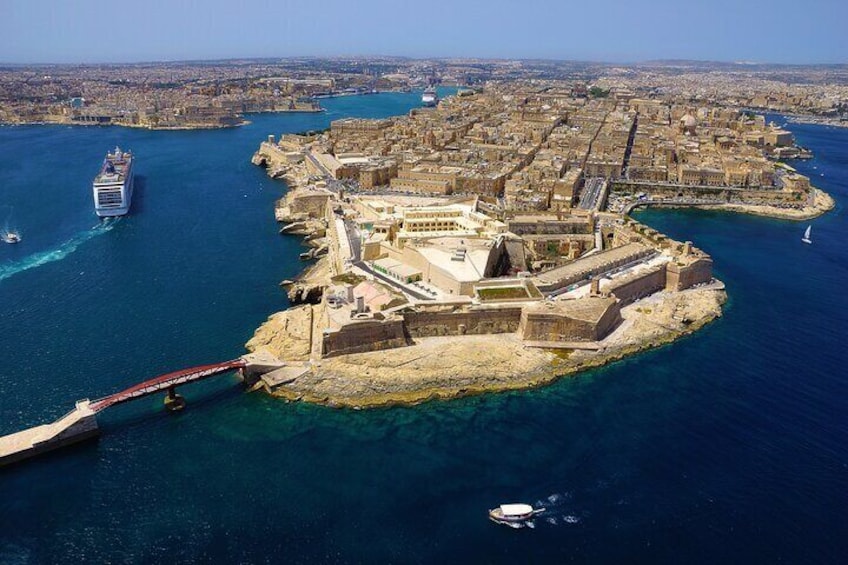 Malta multi pass for cruises, buses and entrances, for 3, 4 or 6 days