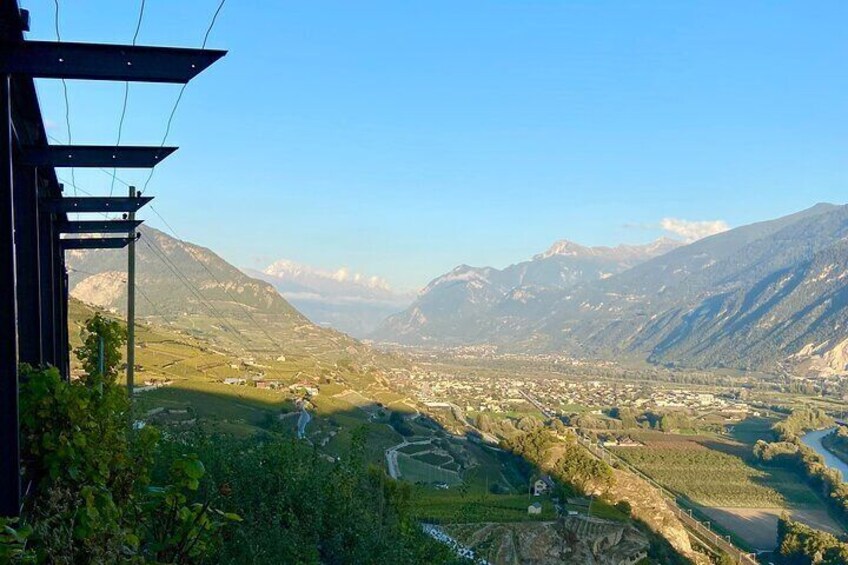 Gourmande Wine and Dine Walking Tour in Valais