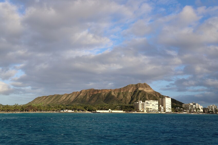 Waikiki Snorkel Sail - Guaranteed to see Turtles or Re-ride for free