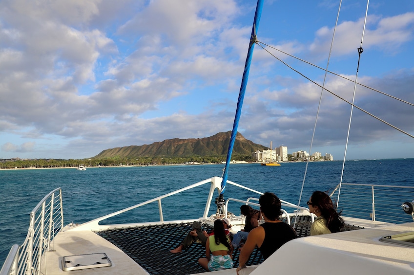 Waikiki Snorkel Sail - Guaranteed to see Turtles or Re-ride for free