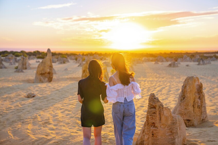 Perth to Exmouth 6-Day Coral Coaster One-Way Soft Adventure Tour