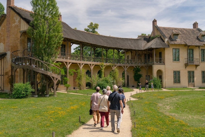 Versailles Palace & Gardens Full Day Tour with Petit Trianon