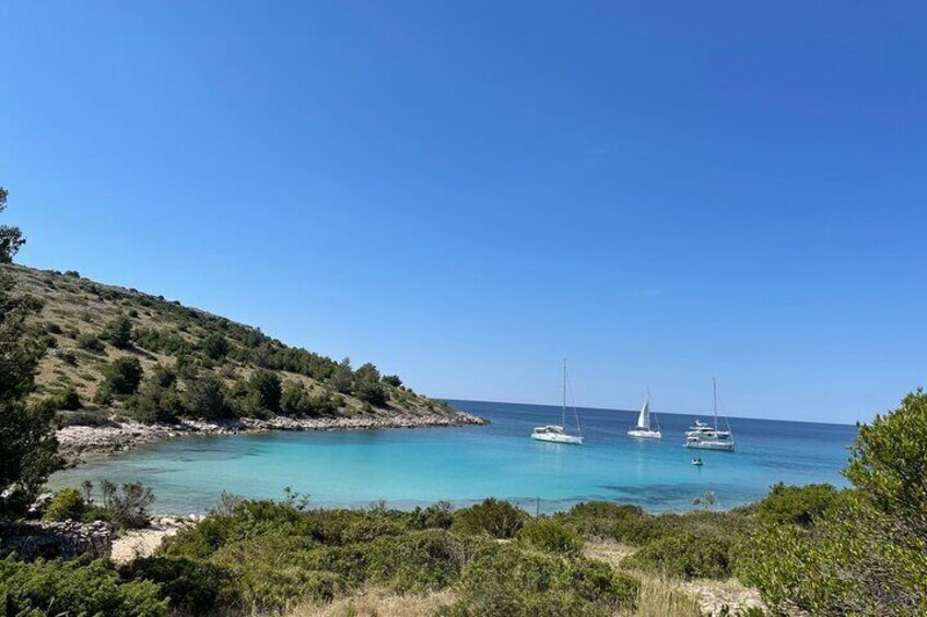 Private speedboat tour Long Island, Sakarun beach, Golubinka Cave
