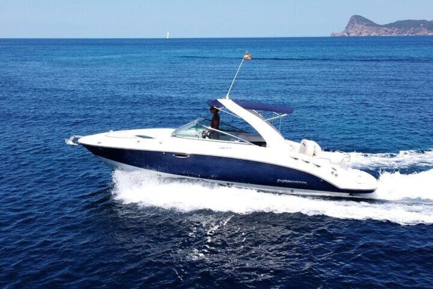 Private Charter 30ft Sports Yacht