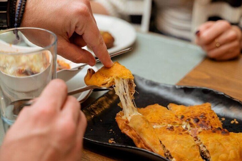 E-bike Food Tour Tasting in Heraklion
