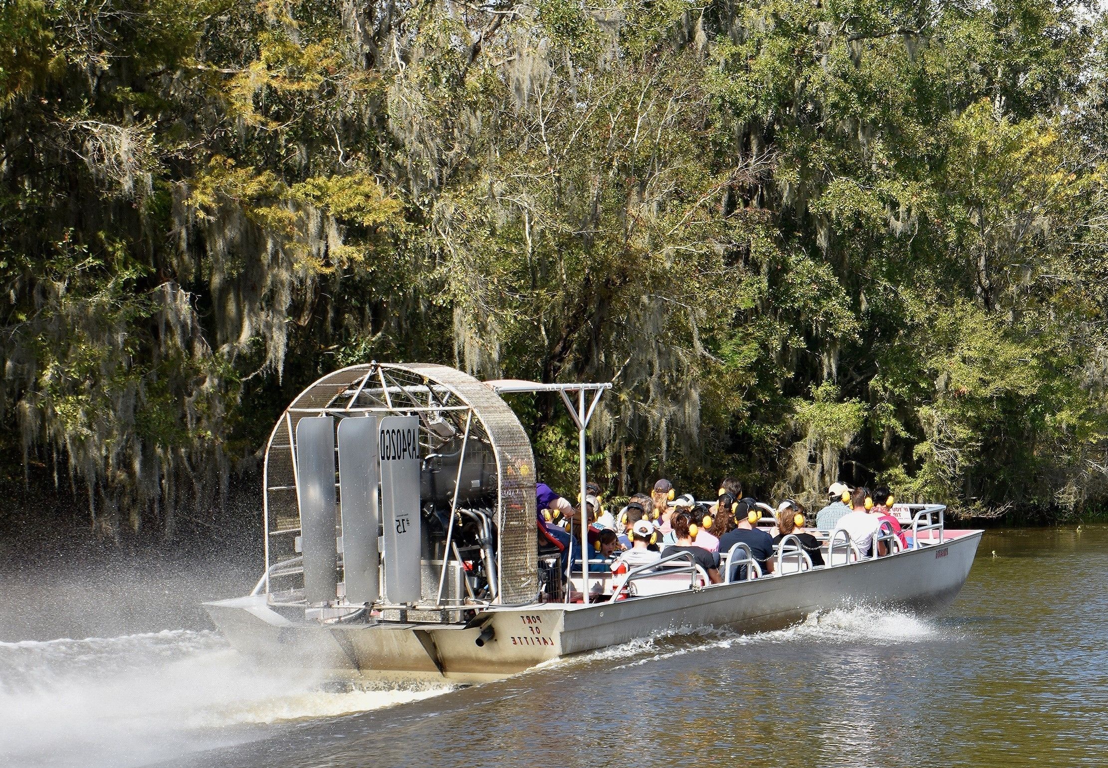 swamp boat tours near tampa