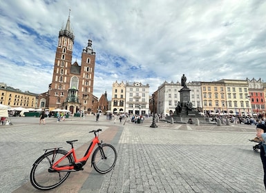 Krakow: 3-Hour Small Group Tour on E-Bike