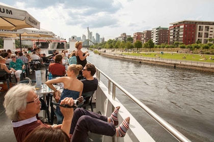 Frankfurt: 1-Hour Panorama Boat Cruise on the river Main