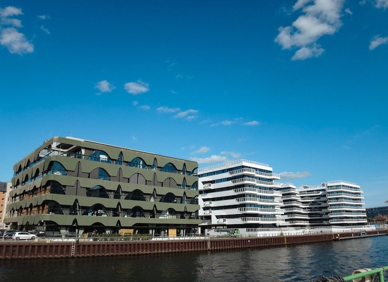 Picture 3 for Activity Berlin: 2.5-Hour East Side Boat Cruise with Commentary