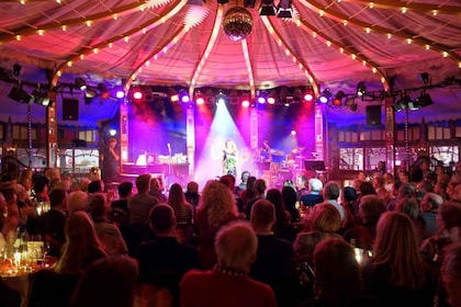 Berlín: Entrada para el Bar Jeder Vernunft - Teatro y Restaurante