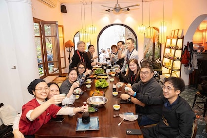 Hanói: clase de cocina en una villa local con recorrido por el mercado