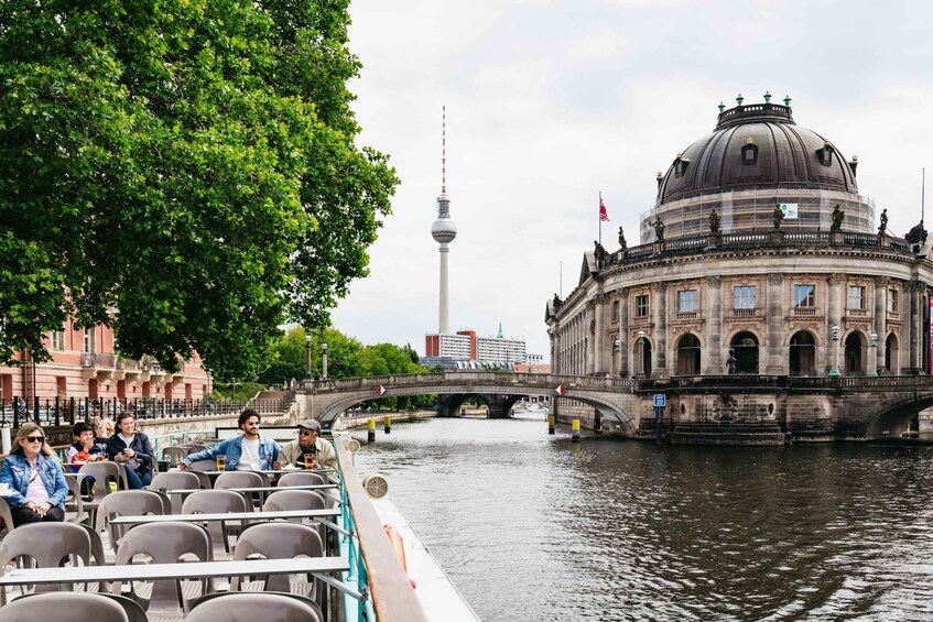 Berlin: 1-Hour City Sightseeing River Cruise