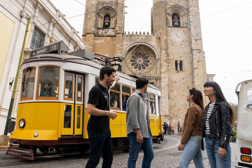 360 Lisboa SkyWalk:Old Town Walking, Helicopter flight & Sailing Waterfront