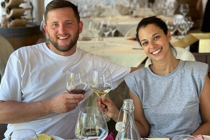 From San Gimignano: Tuscany Vespa Tour with Lunch & Wine Tasting