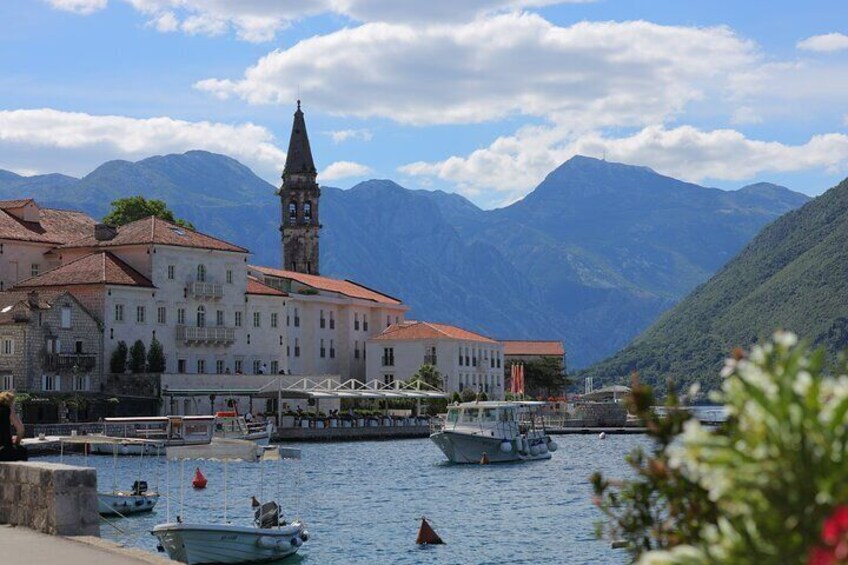 Boka Bay Essence: Kotor and Perast Private Tour with Oyster Tasting