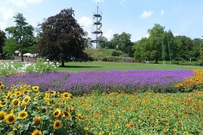 Private digital puzzle tour in the Stuttgart Höhenpark Killesberg