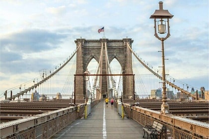 Tour privado del puente de Brooklyn con un local