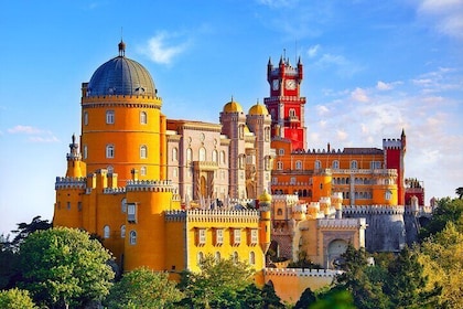 Opplev en magisk dag i Sintra, Pena Palace, Quinta da Regaleira og Cabo Roc...