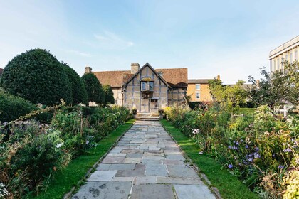 Stratford-upon-Avon: entrada al lugar de nacimiento de Shakespeare