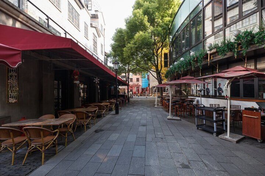 Private Walking Tour: Xintiandi and Hengshan Road in Shanghai