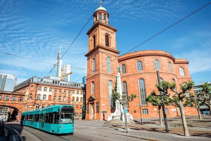 Frankfurt: Skip-the-line Main Tower and Old Town Sightseeing