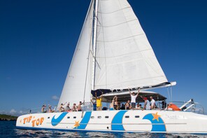 All Inclusive Sailing and Snorkeling Tour by Catamaran