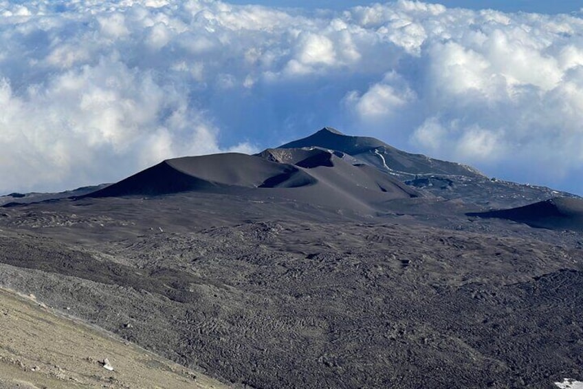 5-Hour Vulcanological Guided Tour to 3000 Meters from Etna South